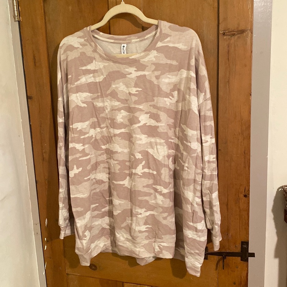 ATHLETA 2X camo sweatshirt